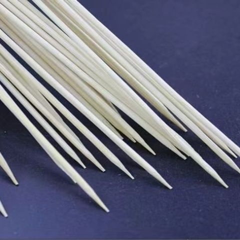 Bambus štapići za uličnu hranu – jednokratni, debeli roštiljski štapići, pogodni za umak-kolače i smrdljivi tofu, mogućnost prilagodbe, moderan jednostavan dizajn, vrhunska kvaliteta