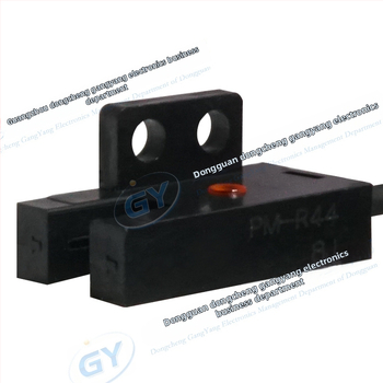 PM-R44 fotoelektrický senzor, montáž na pravej strane, PM séria, odozva 1 kHz