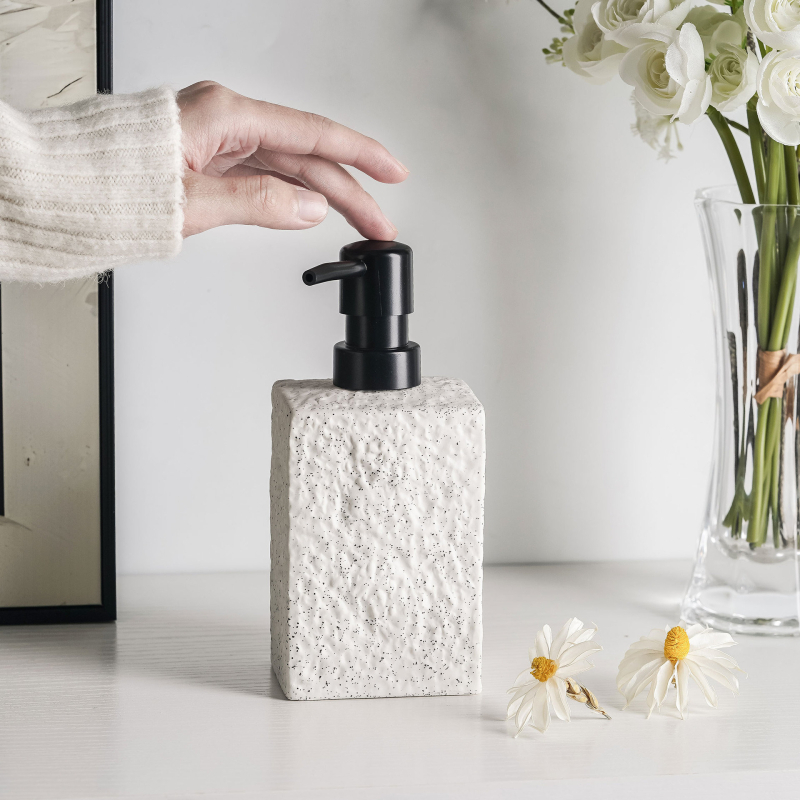 Keramična boca za doziranje s tlačnim poklopcem – OPERFECT, 350 ml
