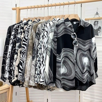 Cămașă cu imprimeu leopard în stil cerneală, poliester 90–95%, guler POLO, croială lejeră, nasturi pe un singur rând, Primăvara 2024