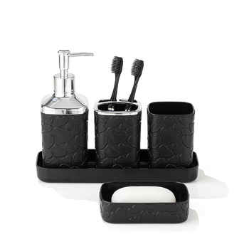 Plastični petodijelni set za kupaonicu s podloškom s reljefom srca; mogućnost tiskanja logotipa i prilagodba; odobrena privatna marka