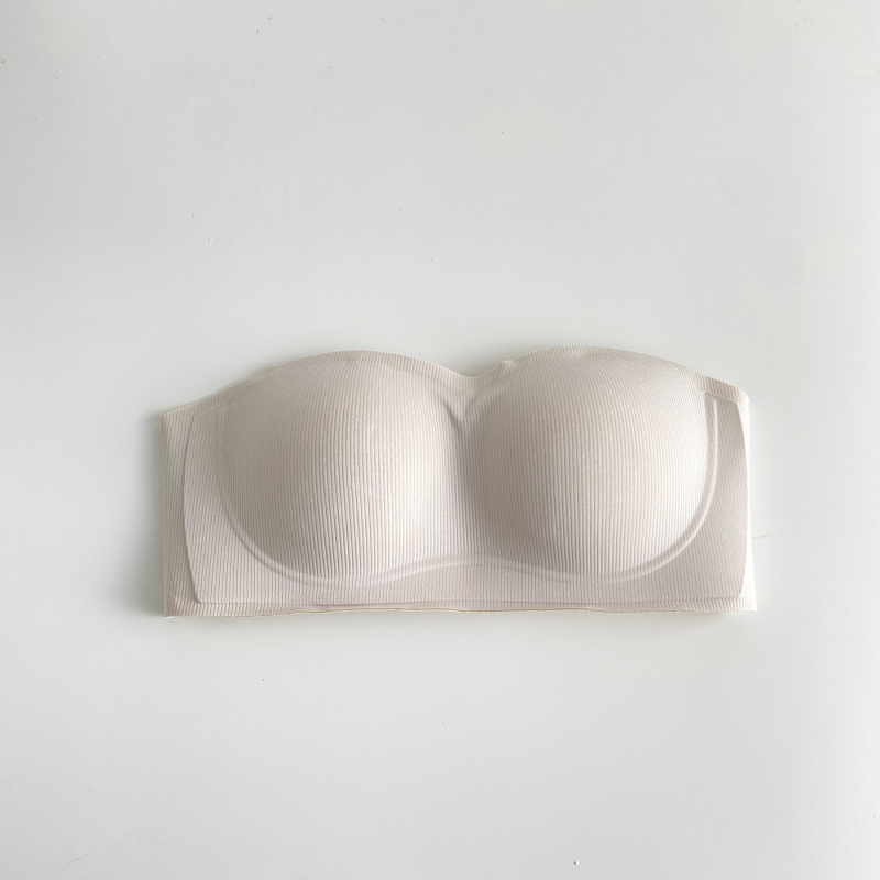 Μπούστο χωρίς τιράντες από Modal, χωρίς ραφές, με πλήρεις κύπελλα, λεπτό μορφοποιημένο σχέδιο, αποσπώμενες διπλές τιράντες, πίσω κούμπωμα με τρεις σειρές αγκιστρώσεων