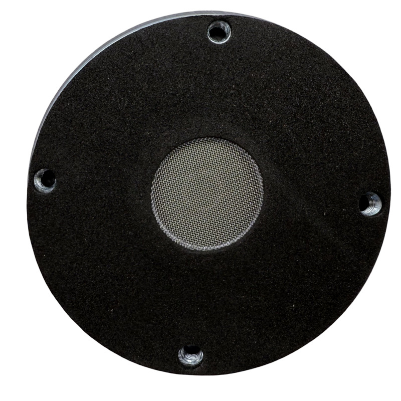 Driver de tweeter cu diafragmă din titan, circuit magnetic extern și încărcare horn