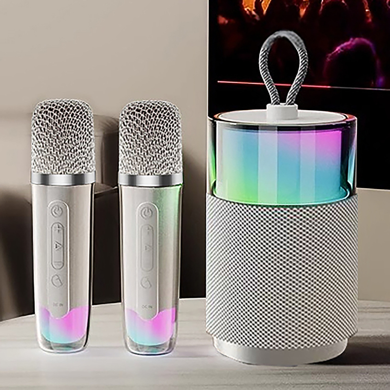 Karaoke mikrofon i Bluetooth zvučnik — IPX7 vodootporan, ugrađena baterija 1000–1200 mAh, 5W, Bluetooth 5.3, frekvencijski raspon 100 Hz–20 kHz