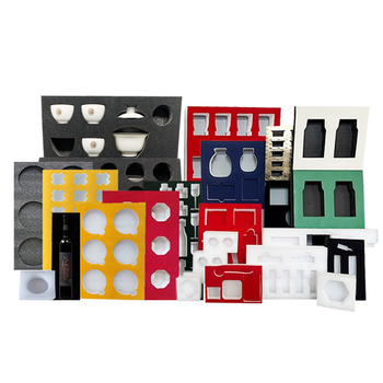 Interior din pearl cotton pentru ambalarea jucăriilor – material: pearl cotton; densitate: 1,5 g/cm³; marcă: Cotton Cube