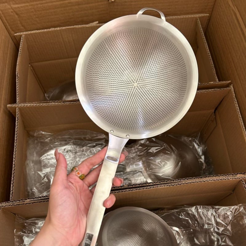 304 rozsdamentes acél szűrőkanál – csúszásmentes, modern minimalista stílus, testre szabható