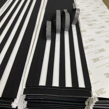 Bútorokhoz készült tömítő szalag EVA habból és EPDM gumiból, öntapadós, tűzálló, ütés- és porvédő, hézagkitöltő