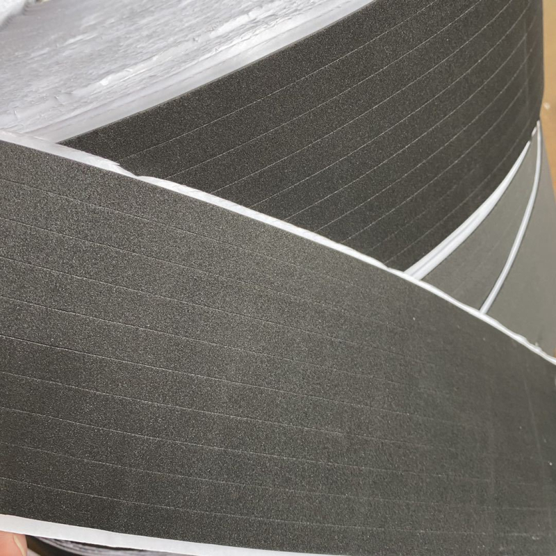 Bútorokhoz készült tömítő szalag EVA habból és EPDM gumiból, öntapadós, tűzálló, ütés- és porvédő, hézagkitöltő