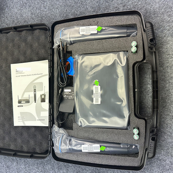GLXD4 Sistem de microfoane wireless cu două canale, baterie detașabilă 300–500 mAh, interval de frecvență 40 Hz–20 kHz, SNR ≥75 dB, autonomie 6–8 ore