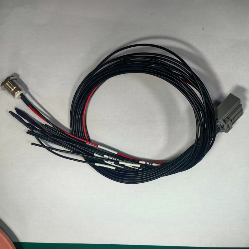 VGA kábel s audio výstupom pre PC/TV/monitor/projektor, DVI s meďou jadrom - Bojie, model Senyang