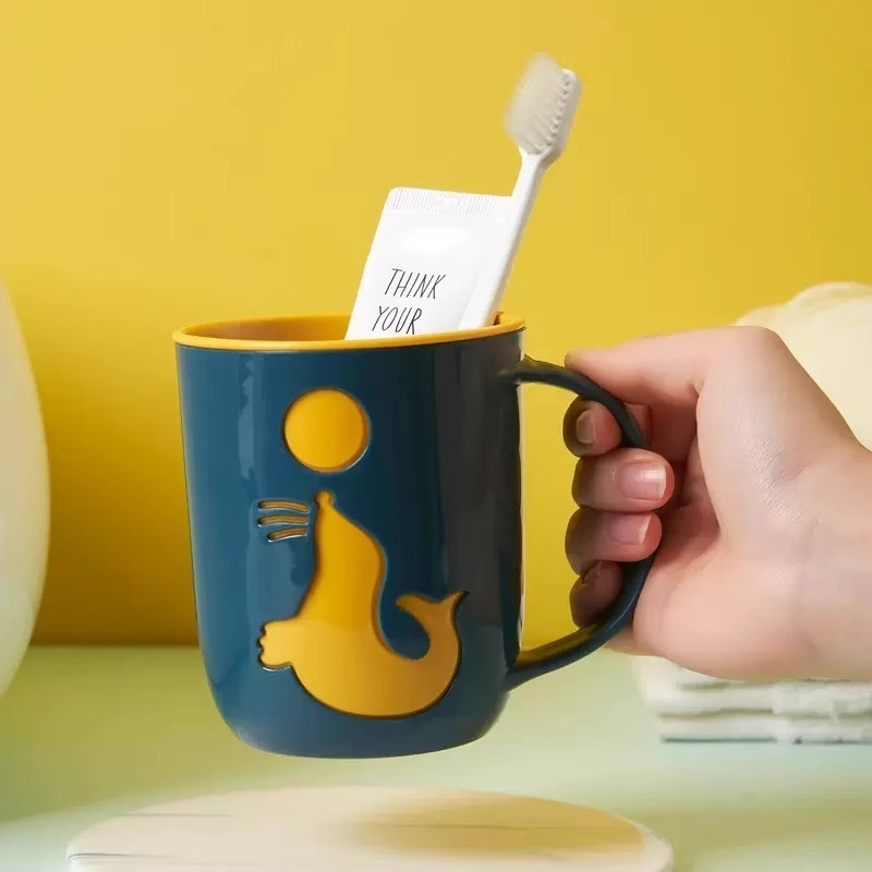 Delfin šalice za vodu za ispiranje usta i četkicu - plastična, jednostavan dizajn, bez logotipa, bez personalizacije, za dom/Internat/putovanja