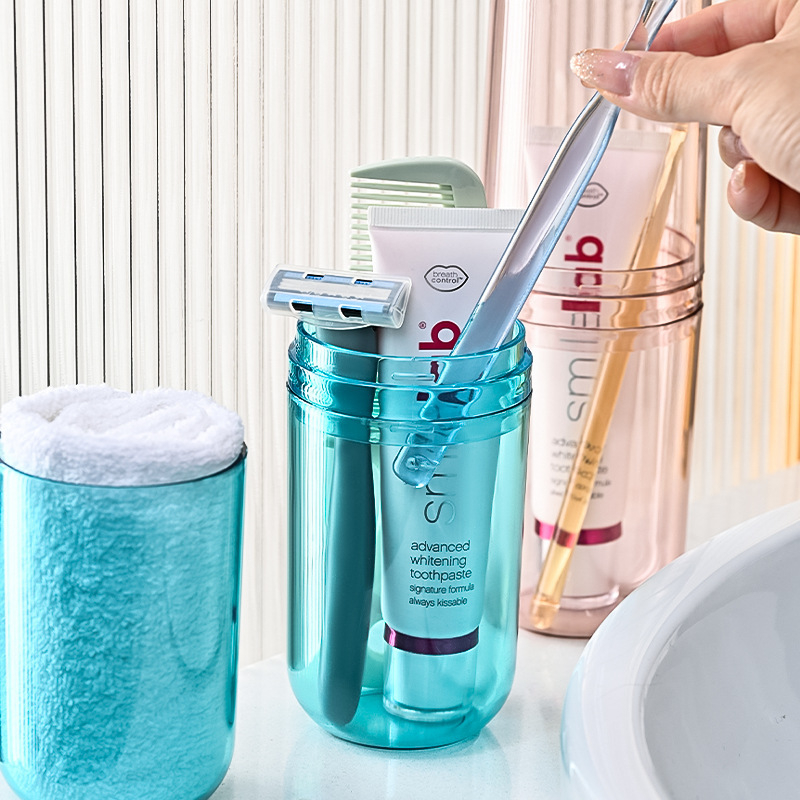 Putni set higijene od plastike: čašica za ispiranje usta, držač za četkicu i kutija za pohranu; prilagodljivo