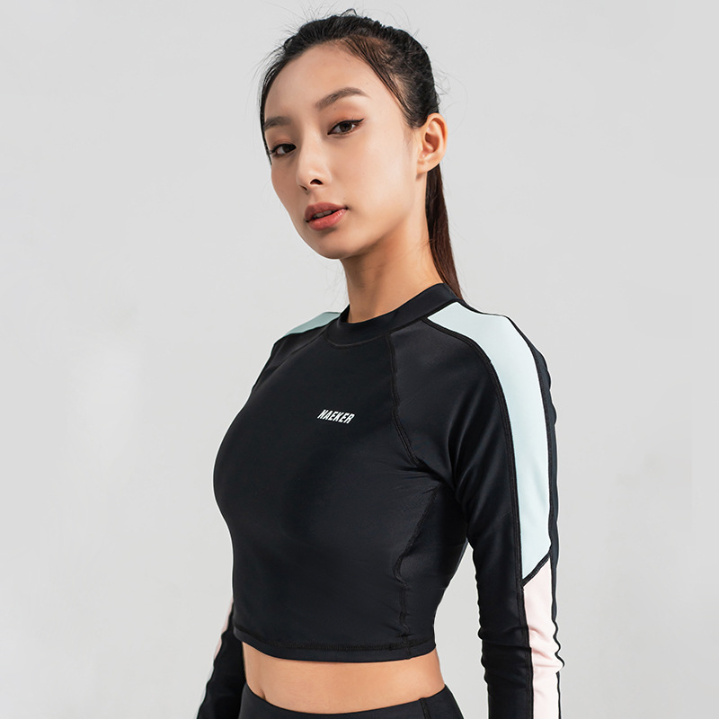 NAEKER Női szörfruha – UV védelem, egyrészes felsőrész, kémiai rostból készült anyag, alkalmas búvárkodáshoz