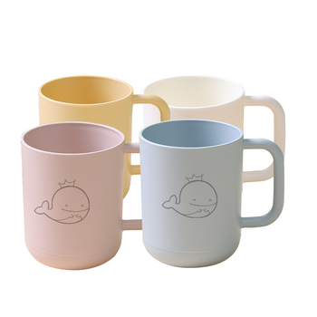 Háromtagú családi készlet szájöblítő pohár és pohár a fogkefékhez, műanyagból, logóval nyomtatva, testreszabható