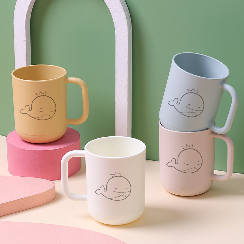 Háromtagú családi készlet szájöblítő pohár és pohár a fogkefékhez, műanyagból, logóval nyomtatva, testreszabható