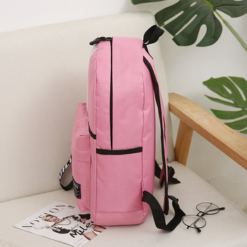 Uniszex Oxford iskolatáska - lélegző, vízálló, görbített vállpántokkal, mintás, 3–4. osztályos tanulók számára