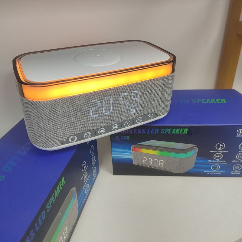 Bluetooth zvučnik s bežičnim punjenjem, digitalni sat i budilica, bijeli šum i ambijentalno osvjetljenje (Bluetooth 5.0 | 1000–1200 mAh | Bežično punjenje | 100 Hz–20 kHz | IPx3)