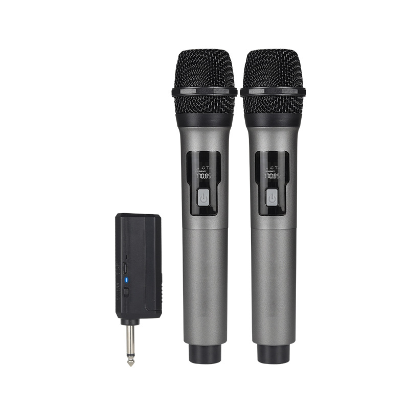 Kétmikrofonos vezeték nélküli mikrofonrendszer töltőállvánnyal otthoni karaokehoz, konferenciákhoz és kültéri rendezvényekhez • Bluetooth 5.0 • beépített 800–1000 mAh akkumulátor • 20 Hz–20 kHz • 8–12 óra • SNR ≥70 dB