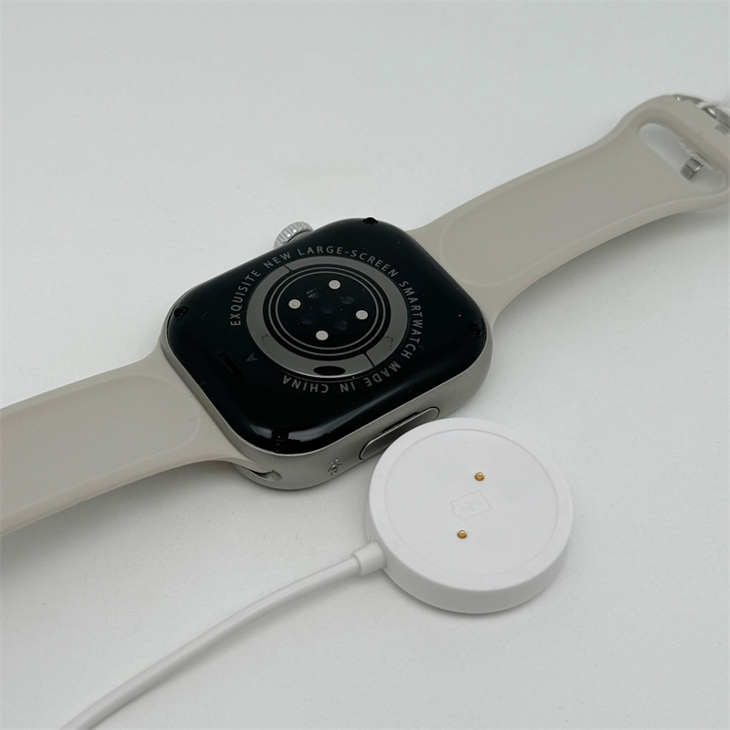 USB töltőkábel Huaqiangbei M60 okosórához – döntött, 2‑tűs csatlakozó, gyors töltés