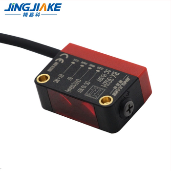 Senzor fotoelectric întrerupător cu distanță reflectivă reglabilă, detecție cu laser, suprimare de fundal și ieșire NPN.