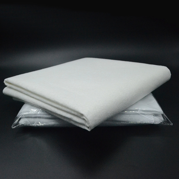 Panou din bumbac cu tehnică needle-punched, cu adeziv pe o singură parte | Material compozit poliester-bumbac | Opțiuni de greutate: 80 g, 120 g, 200 g | Pentru căptușeală de haine și căptușeală DIY