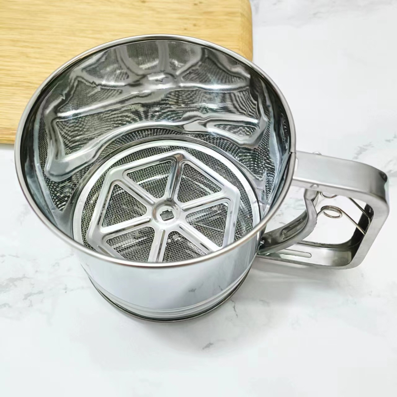 Rozsdamentes acélból készült kézi lisztszita, háromrészes, félautomata, sütéshez