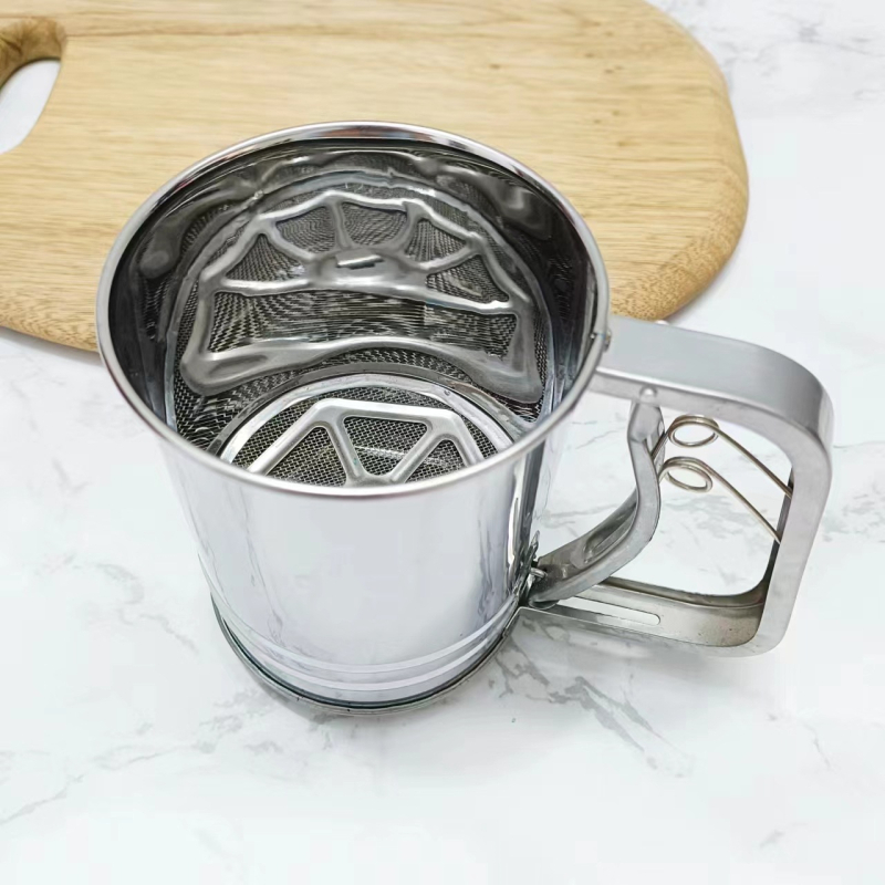 Rozsdamentes acélból készült kézi lisztszita, háromrészes, félautomata, sütéshez