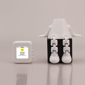 AI chatovací robot s podstavcom – Zuo Wei značka, Model Brother Xia Recommends, Verzia 3.0, 3D tlačený, uvedený v roku 2025