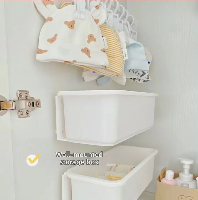 Bară pentru uscat haine cu clipsuri (Material: Plastic; Categoria produsului: Bară pentru uscat haine; Utilizare: pentru agățare în dormitor; Lansare: Iarna 2017; Stil: Modern și minimalist)