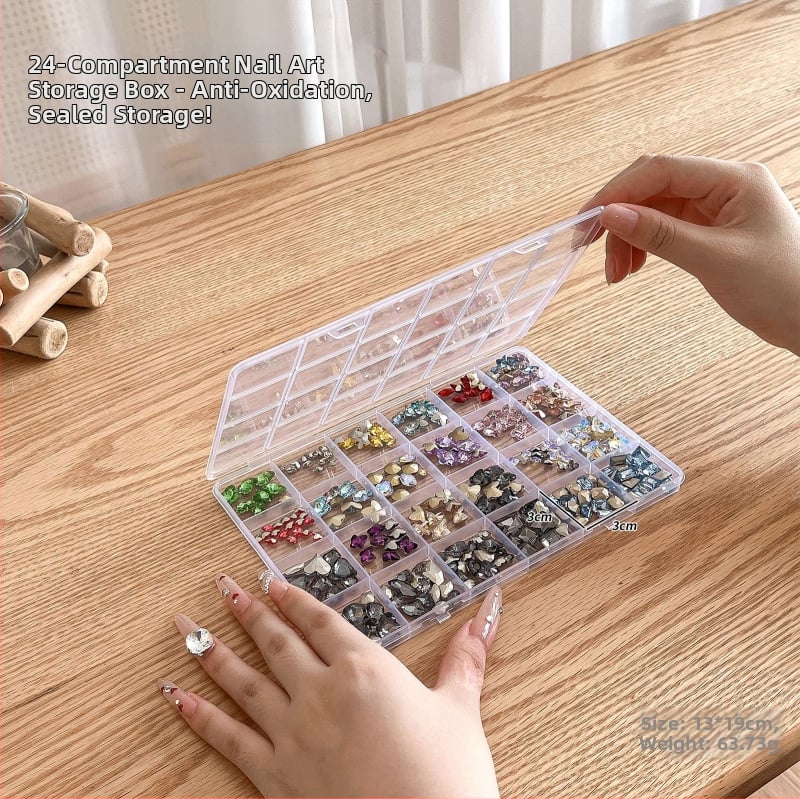 Cutie transparentă cu 28 compartimente pentru depozitarea unghiilor și a bijuteriilor, capac sigilat cu clapă, din rășină