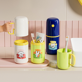 Mini putni set za djecu: čašica za pranje zuba, četkica za zube, zubna pasta, čašica za ispiranje usta, prijenosni higijenski set