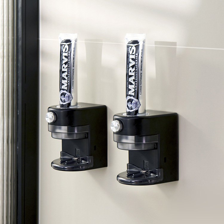 Fogkrém adagoló, falra szerelhető, lyukasztás nélküli, automatikus érzékelő; márka Daily shopping supply chain; behozatalt: nem; licencelhető magánmárkák: igen; általános használatra