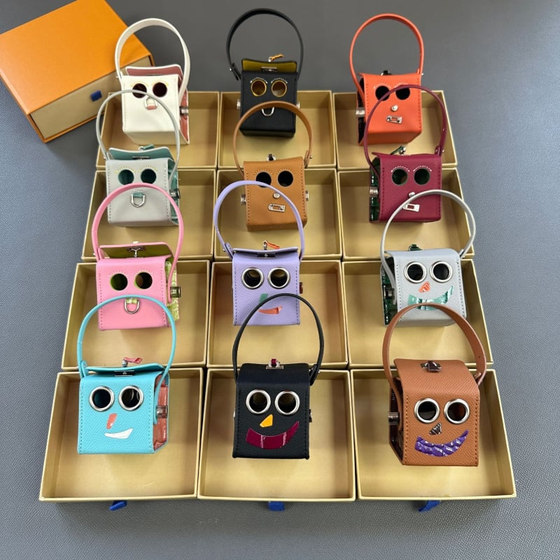 Κρεμαστό για τσαντάκι με θέμα το Halloween: μικρό ρομπότ, τετράγωνο κουτί, γνήσιο δέρμα, αξεσουάρ αποσκευών