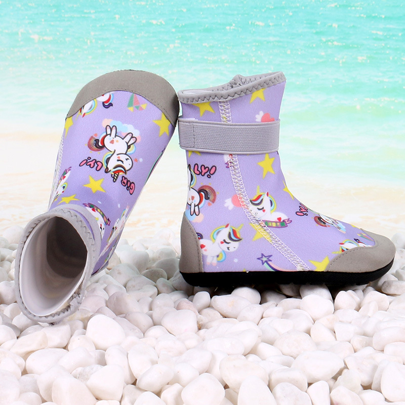 Παιδικά παπούτσια για περιπλάνηση σε ποταμό, μεσαίο ύψος, Velcro κλείσιμο, Lycra επάνω μέρος, αντιολισθητική εξωτερική σόλα από καουτσούκ