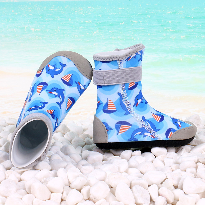 Παιδικά παπούτσια για περιπλάνηση σε ποταμό, μεσαίο ύψος, Velcro κλείσιμο, Lycra επάνω μέρος, αντιολισθητική εξωτερική σόλα από καουτσούκ