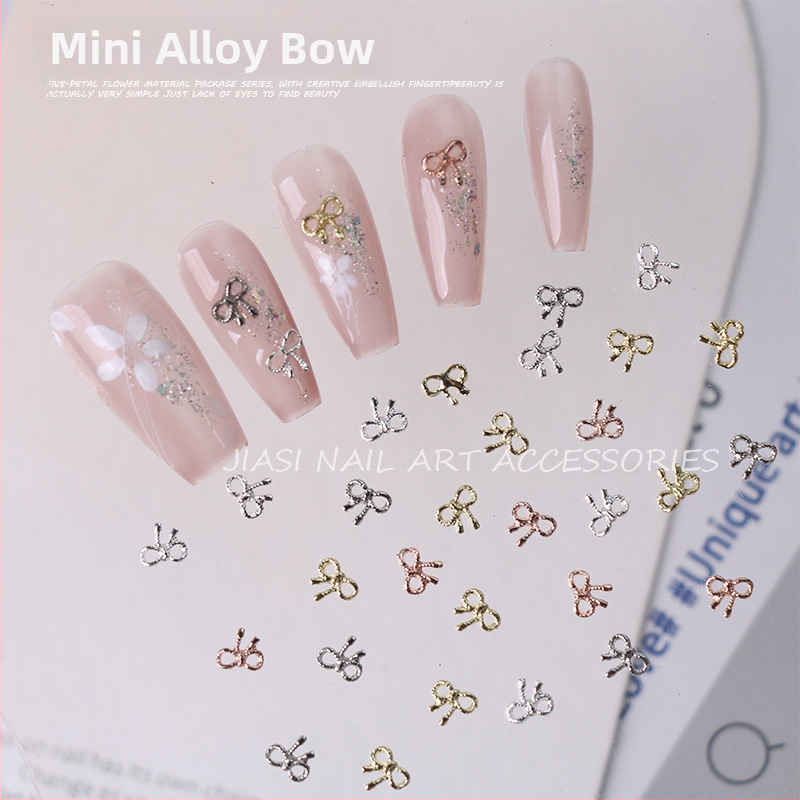 Nechtový doplnok s motívom mašličky a motýľa, séria Alloy Butterfly, zliatina, licencovaná súkromná značka.