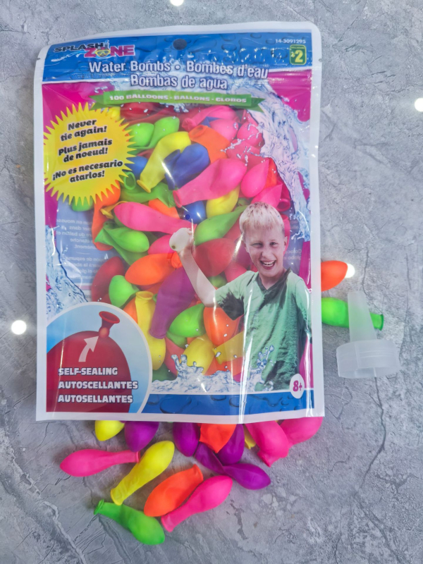 Lateks baloni za vodenu borbu – 111 kom / 37 kom po paketu; Pakiranje: OPP; Materijal: latex; Funkcija: vodena borba.