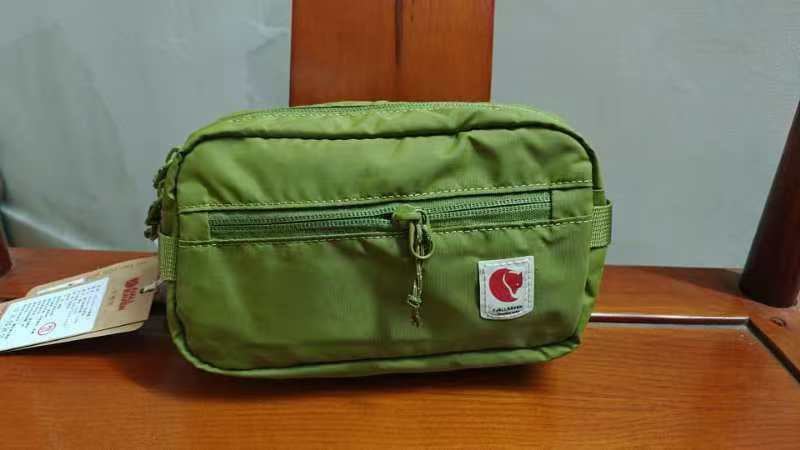 Sportska torbica za pojas s diagonom preko jednog ramena, vodootporna, velika kapaciteta (Poliester; Za muškarce)