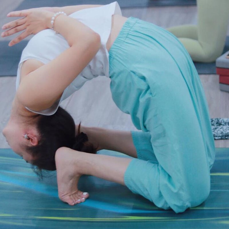 Női mindennapi nadrág magas derekú, cropped hossz, 70–80% pamut, slim fazon, japán–koreai lazító stílus