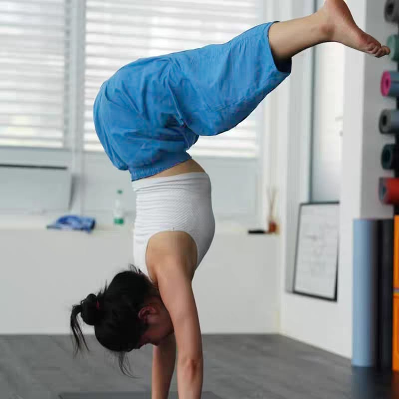 Női mindennapi nadrág magas derekú, cropped hossz, 70–80% pamut, slim fazon, japán–koreai lazító stílus