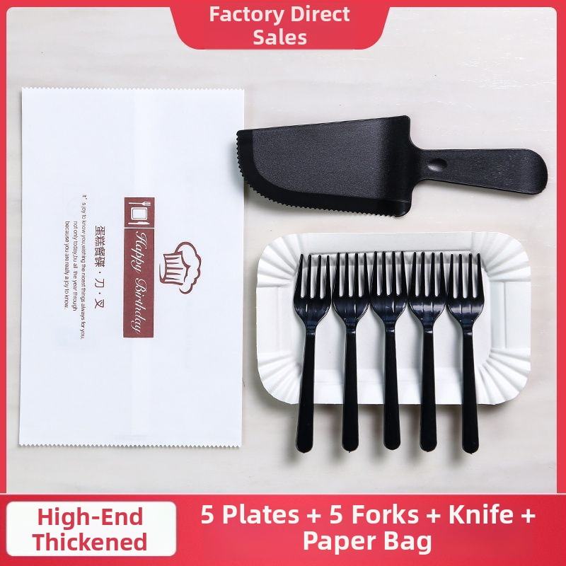 Комплект чинии за рожден ден: еднократни чинии и прибори, четири в едно – Unique, правоъгълна форма, модерен минималистичен стил