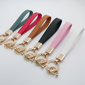 Ключодържател с удължена ромбовидна рамка с три страни, текстурирана повърхност, пръстен за ключове, цинкова сплав