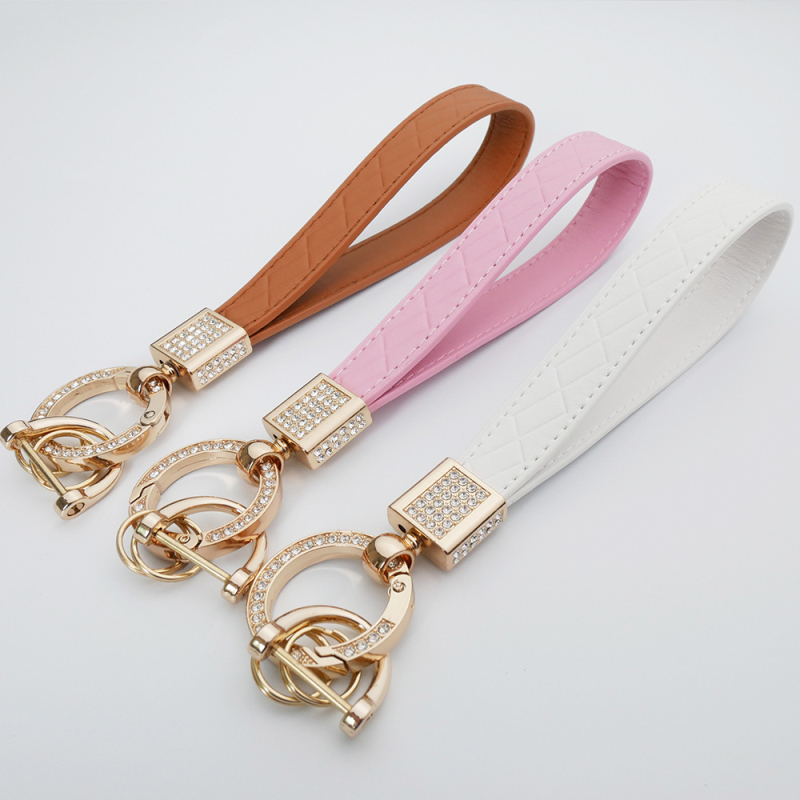 Ключодържател с удължена ромбовидна рамка с три страни, текстурирана повърхност, пръстен за ключове, цинкова сплав