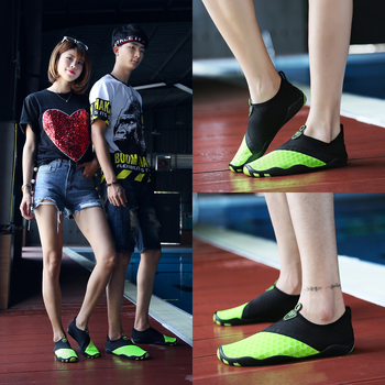 Υποδήματα νερού για εξωτερικές δραστηριότητες — Αντιολισθητικό, επάνω μέρος από ελαστικό ύφασμα, εξωτερική σόλα από φυσικό καουτσούκ, ενδιάμεση σόλα από καουτσούκ