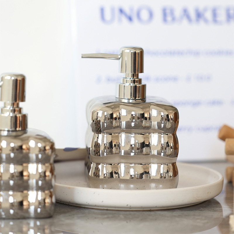 Keramička posuda s pumpom, dvodijelni set, prilagodljiv za šampon, gel za tuširanje, losion ili sredstvo za dezinfekciju ruku