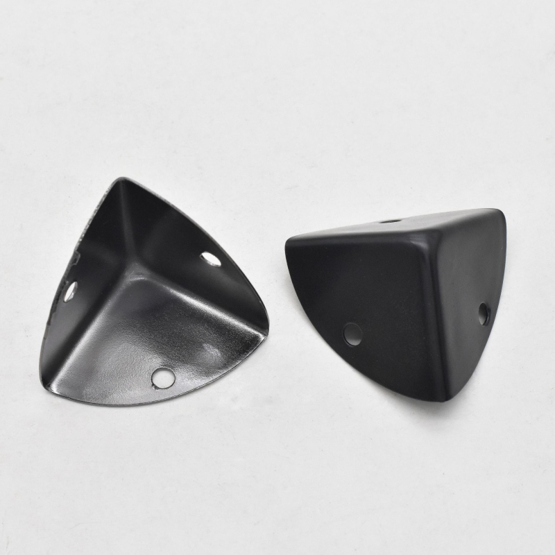 Προστατευτικό γωνίας από λαμαρίνα σιδήρου, ανθεκτικό στη φθορά, αξεσουάρ αποσκευών, Shangyi, άνοιξη 2024