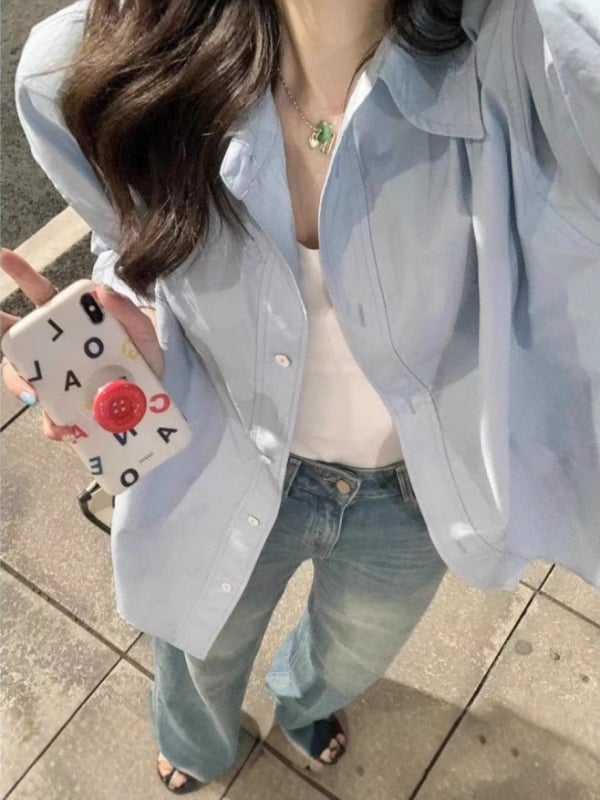 Cămașă polo în stil coreean, croială lejeră, mâneci lungi, poliester, fără călcare, nasturi în față