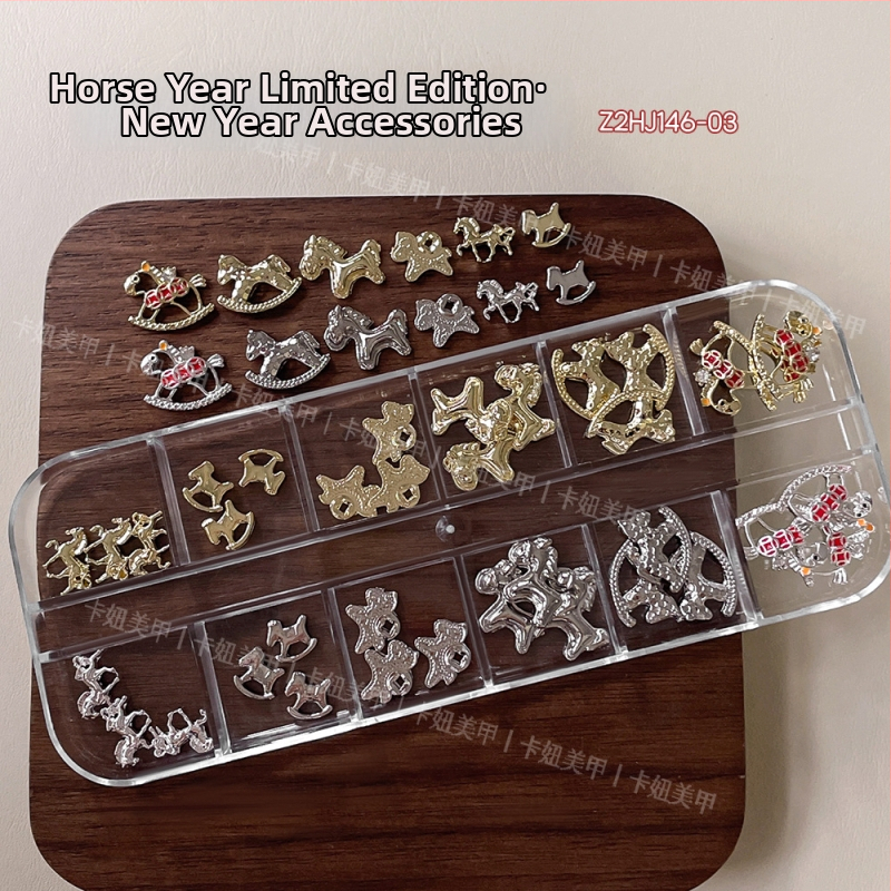 Dekoracije za nokte Godina konja, 12-grid mješavina cirkonija, legura, kod Z2HJ146, Serija Princeza, Crtani uzorak, Stil laganog luksuza, Instagram stil