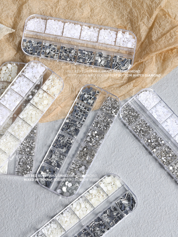 Manikűr rhinestone díszítőkövek – Tide márka, hold és blokk minta, 1 doboz, termékkód Zqsp0196-01