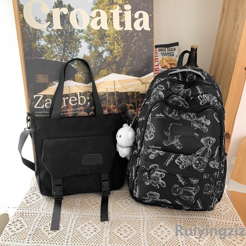 Hátizsák, street-trendy nejlon, 20–35L, 11 hüvelykes laptophoz, állatmintás